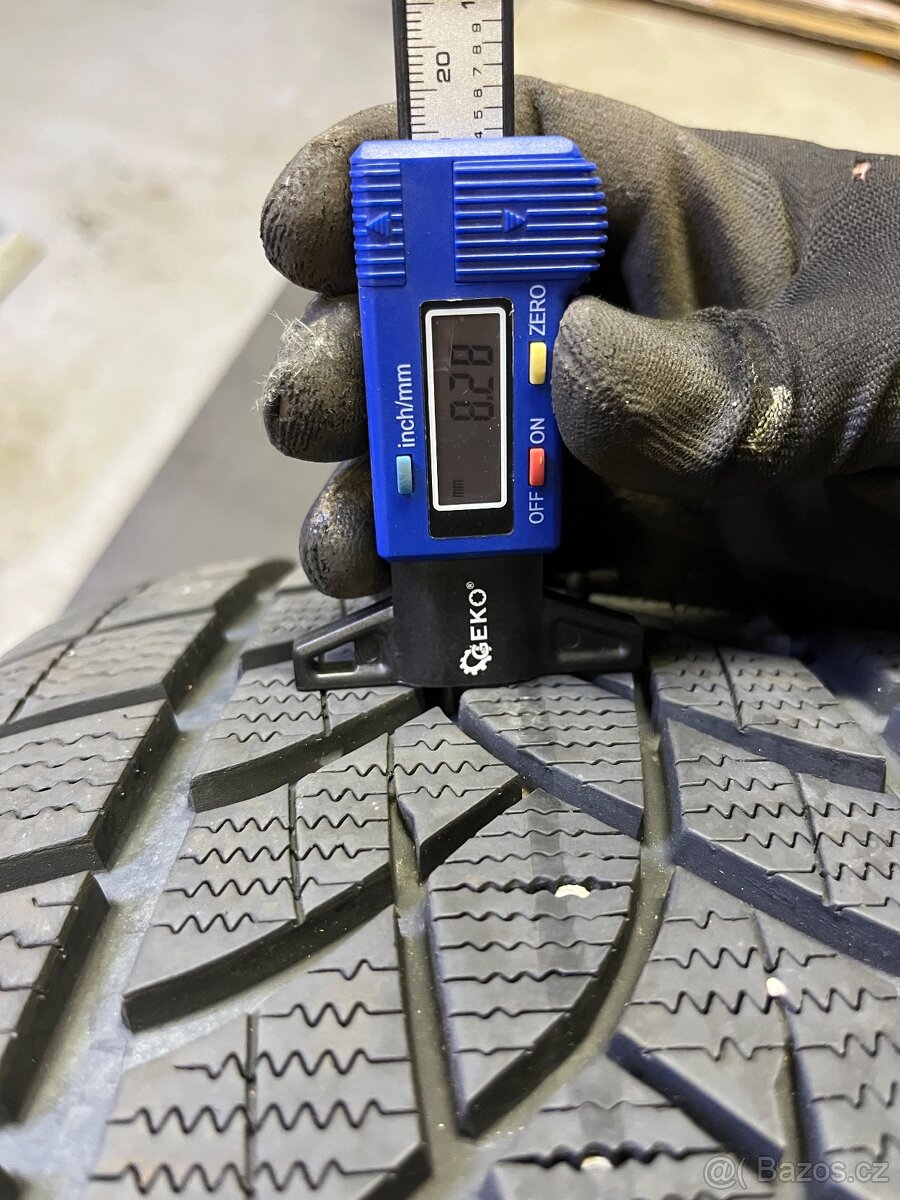 ALU Z PORSCHE CAYENE 18” 8,J x18 5x130 ET53/71,3 + 255/55/18 - 7