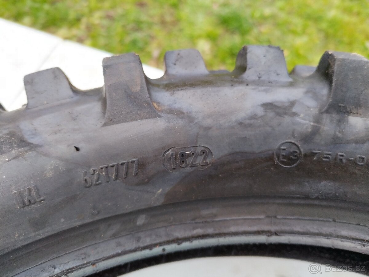 Prodám Enduro pneu - 7