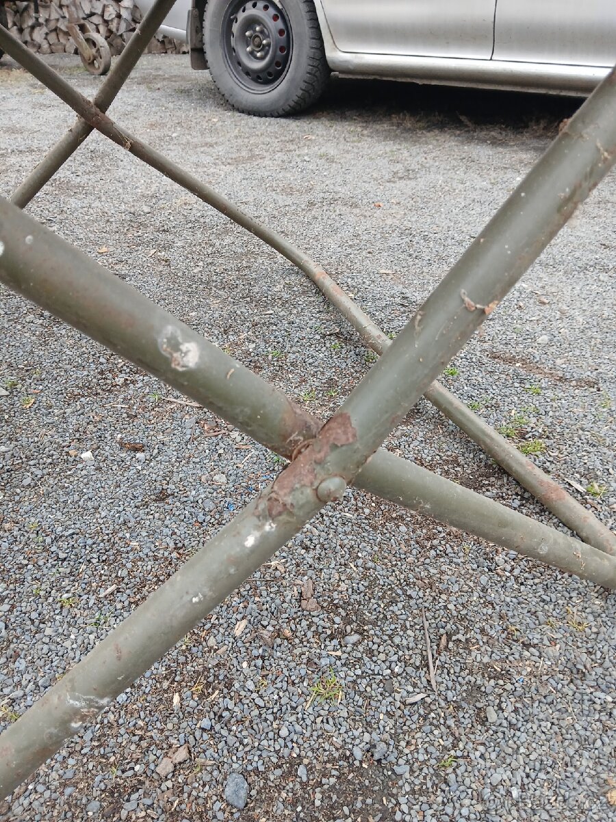 Vojenský polní stůl ČSLA - 7