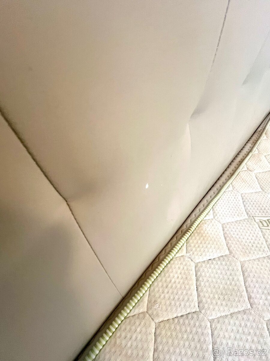 Postel 200x200 cm s úložným prostorem - 7