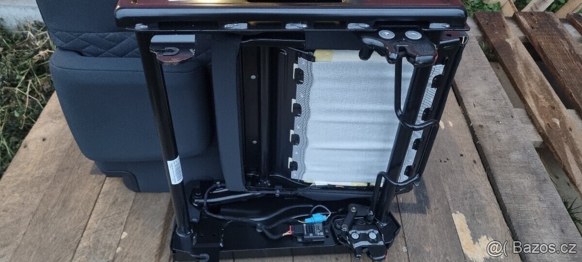 Zadní sedačky třetí řada zánovní VW Caddy r.v. 2022 - 2023 - 7