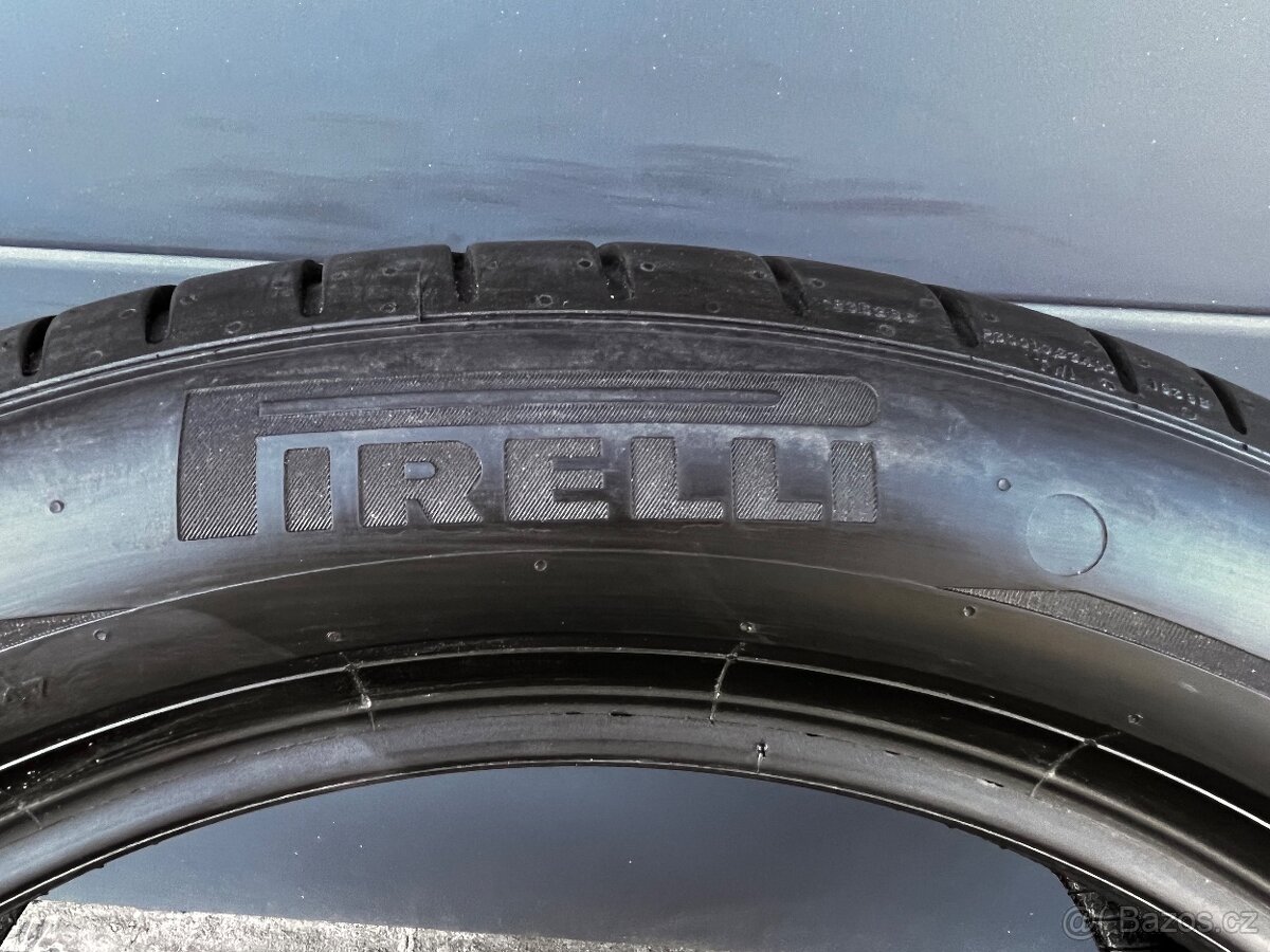 Zánovní pneu Pirelli 235/50 r19 - 7