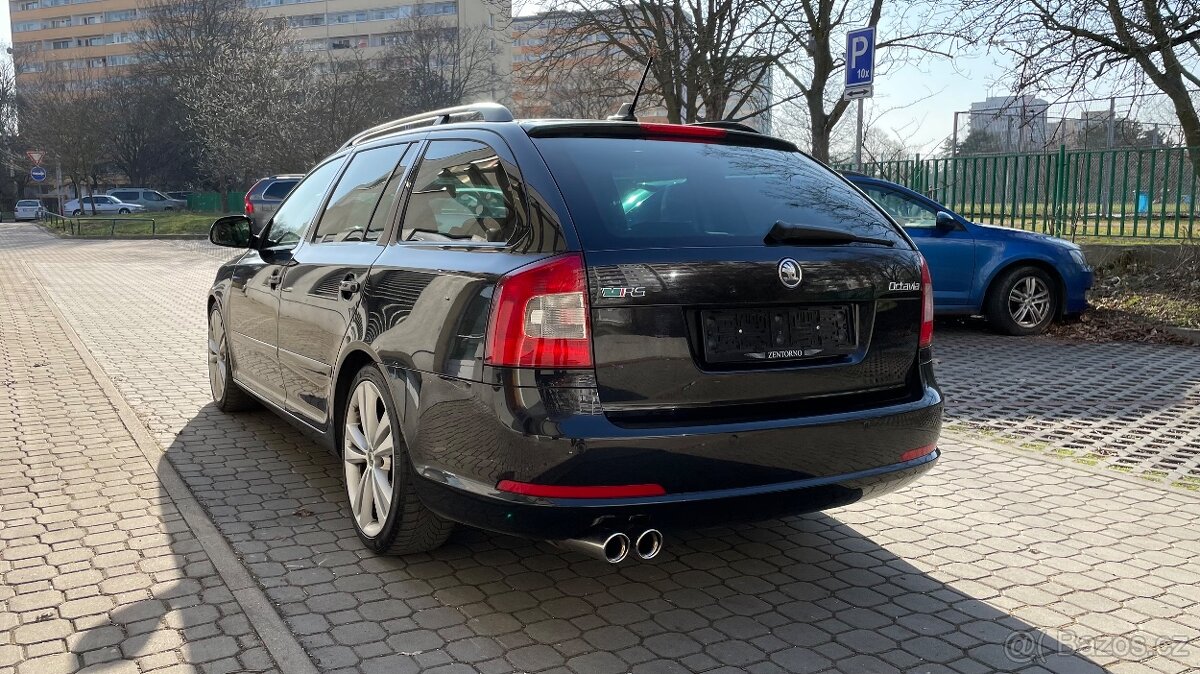 ŠKODA OCTAVIA 2.0TSI RS XENONY - 7