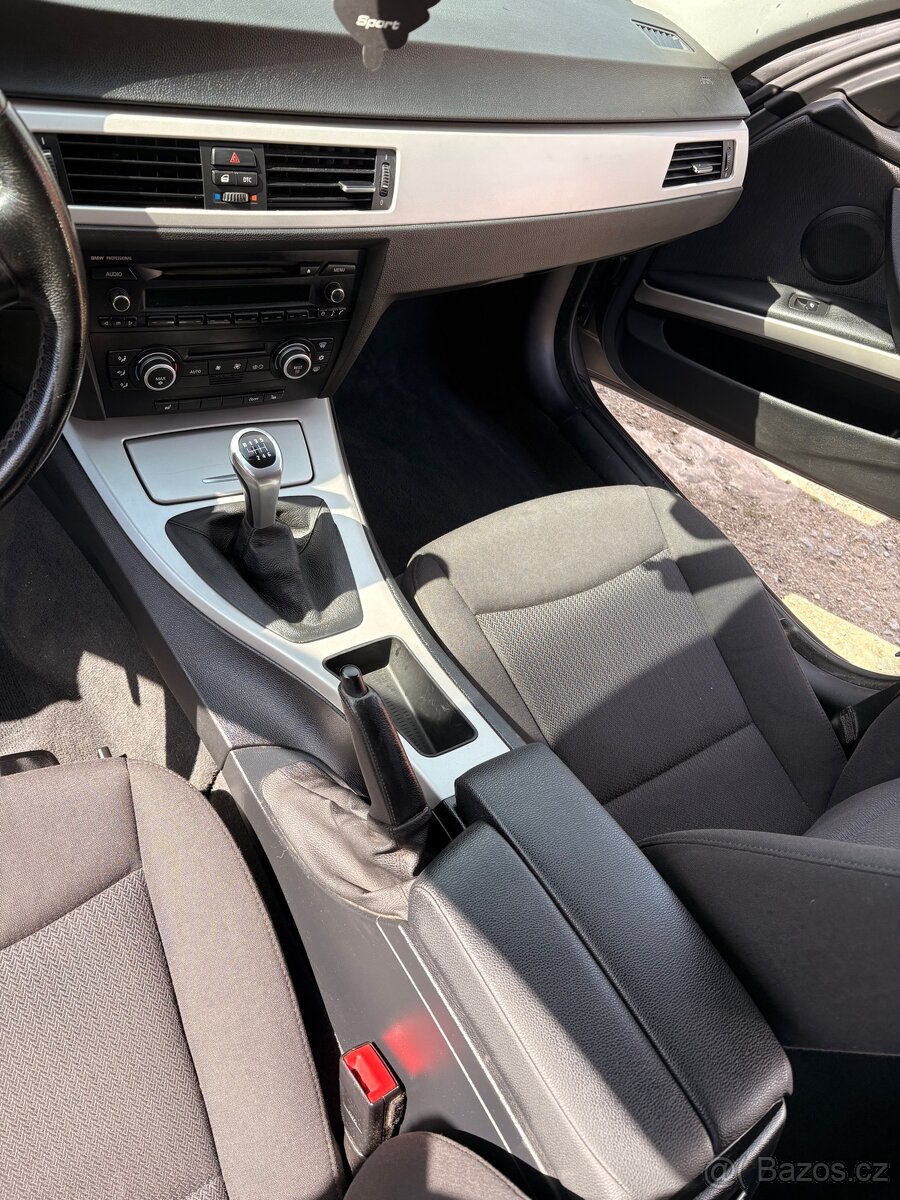 BMW E91 318d Lci - 7