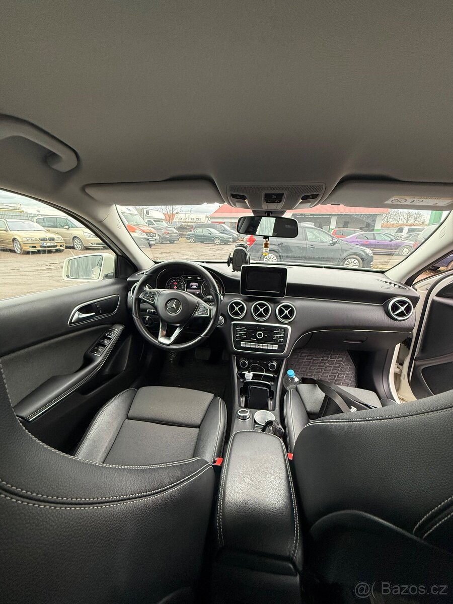 Mercedes-Benz A180 Automat - 7