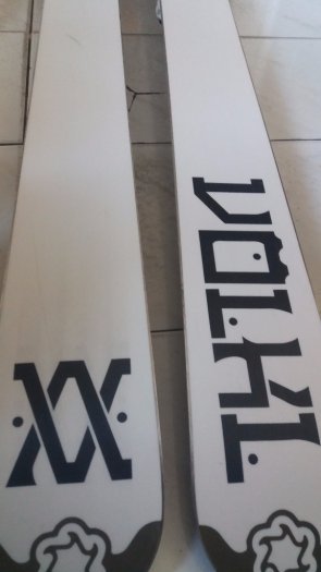 freeride lyže Volkl Gotama + rámové vázání AAAdrenalin 13 - 7