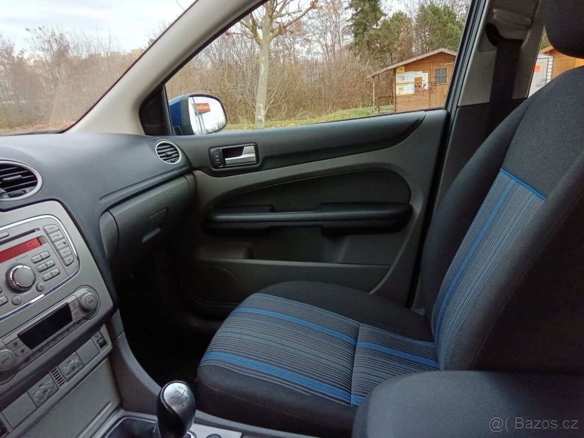 Prodám Ford Focus Combi 1.6TDCI 74KW Trend D r.v. 2008 - 7