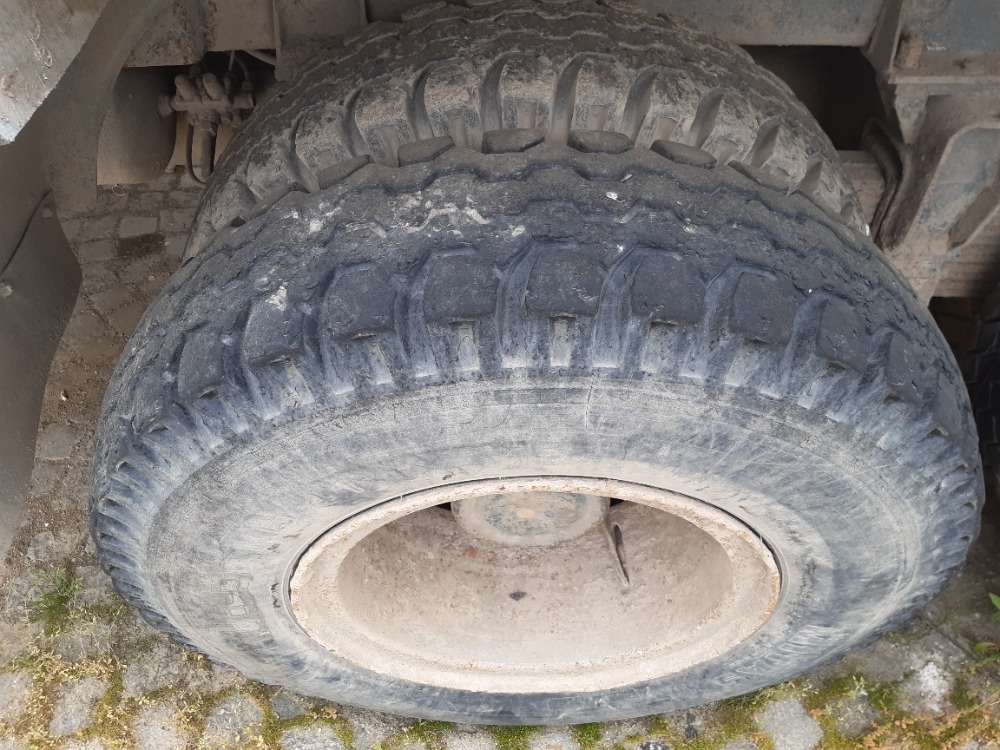 Nákladní automobil Tatra 815 - dávkovač sypkých příměsí - 7