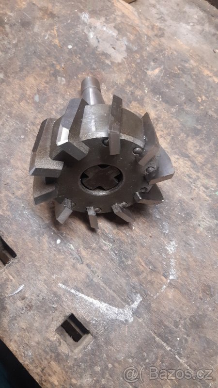 Frézy nástrčné a stopkové - 7