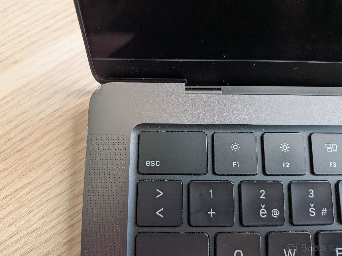 Apple MacBook Pro 14” M3 Pro 18GB/512GB - 7