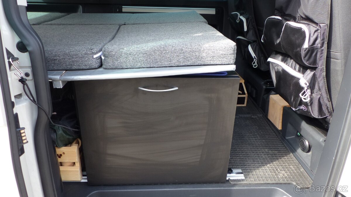 Vestavba kuchyně - 7