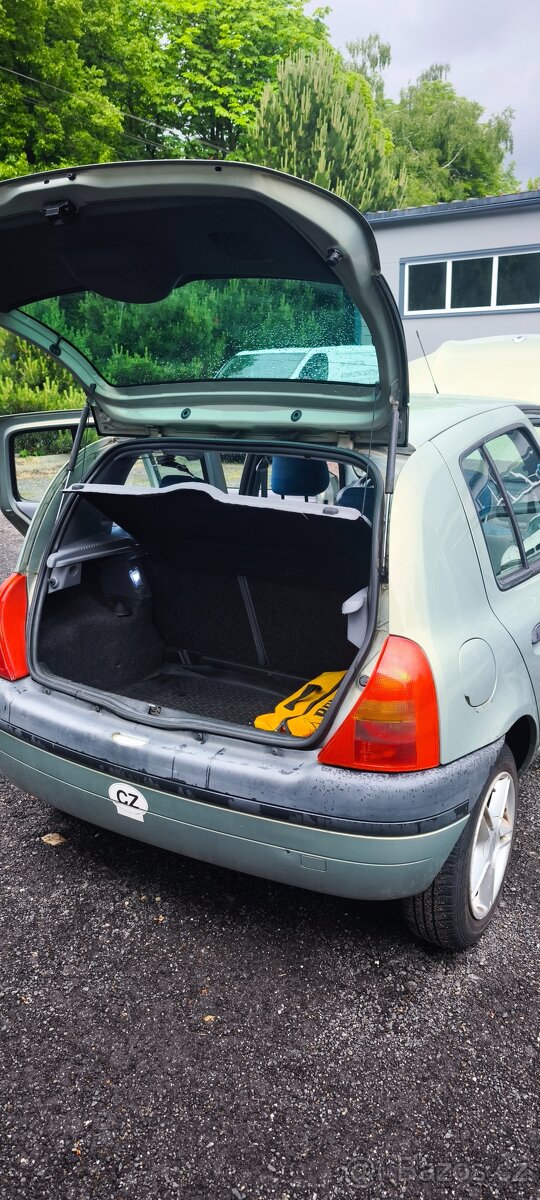 Renault Clio najeto 81.461km, STK 3/28 - 7