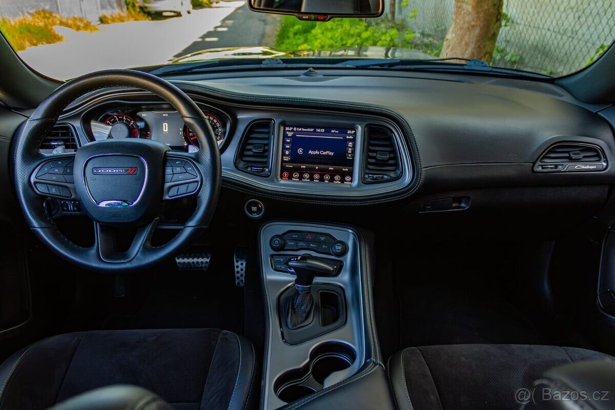 Dodge Challenger R/T 5.7 V8 / TOP STAV - 7