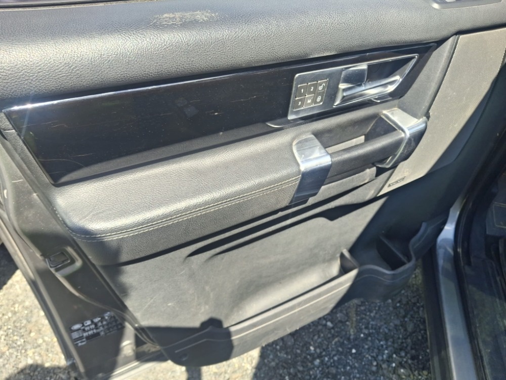Land Rover Discovery 4 3,0 TDV HSE - 7