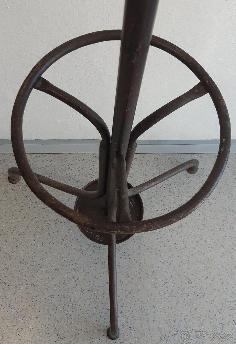 starožitný litinový věšák 195cm - 7