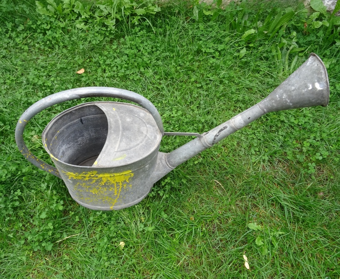 Retro plechová konev na zalévání - 7