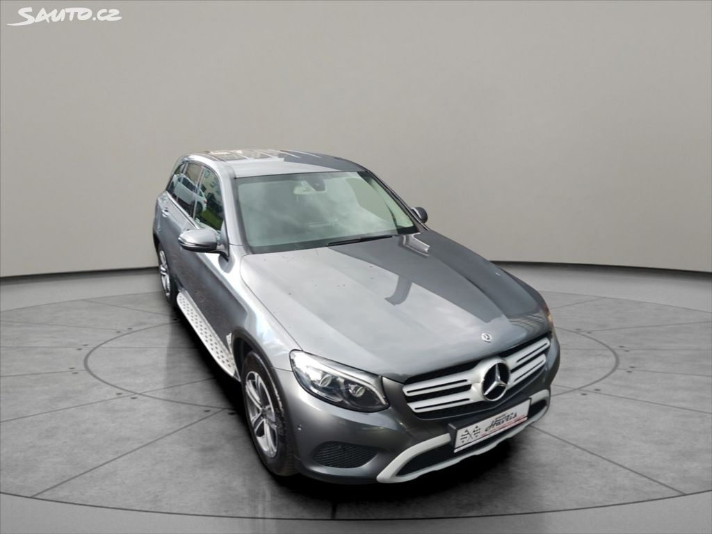 Prodám Mercedes-Benz GLC 220d 4matic - 7