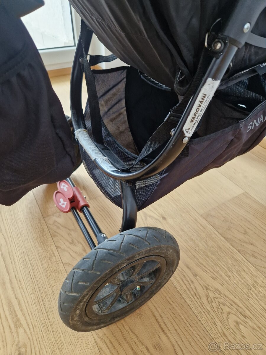 Sportovní kočárek s nafukovacími koly Valco Snap 4 - 7