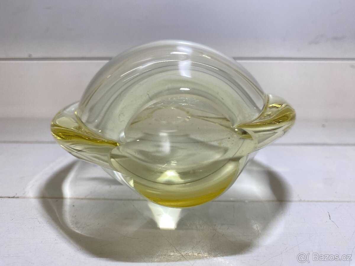 váza hutní sklo s rytinou Miloslav Klinger ŽBS - 7