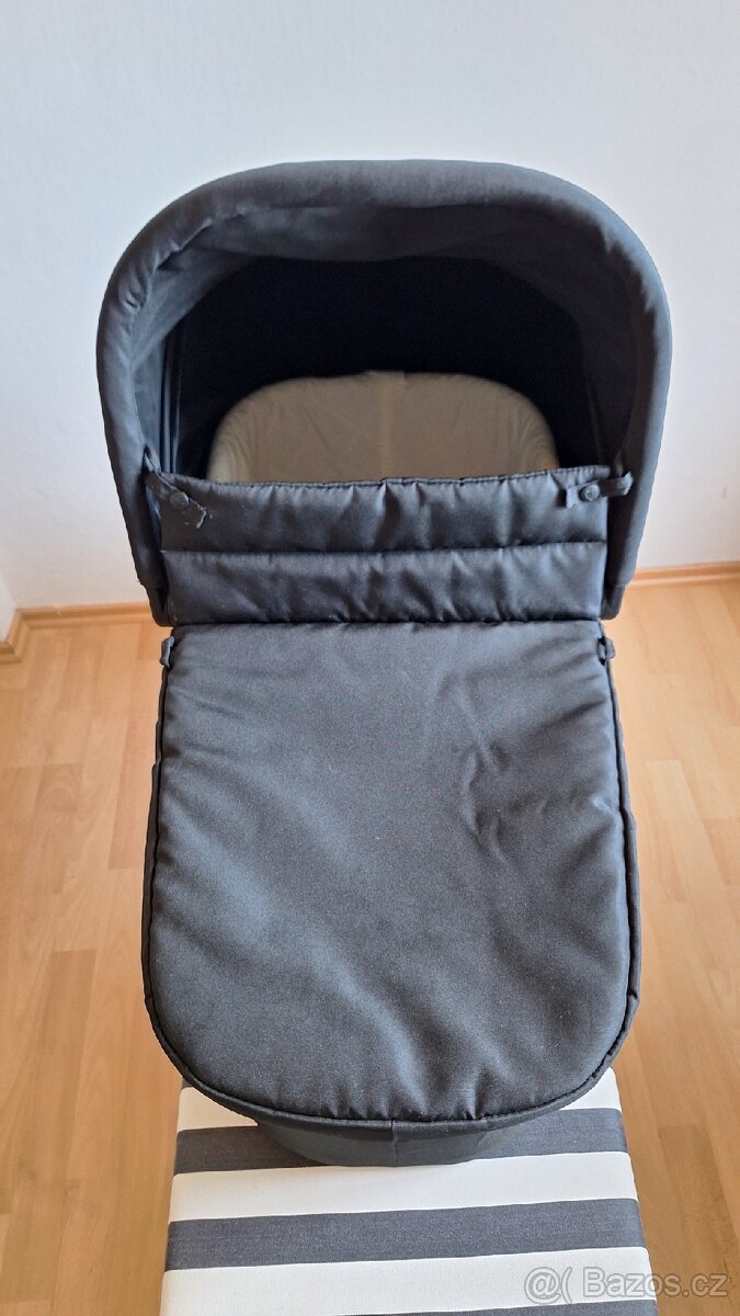 Korbicka Baby Jogger Delux prime Black - 7