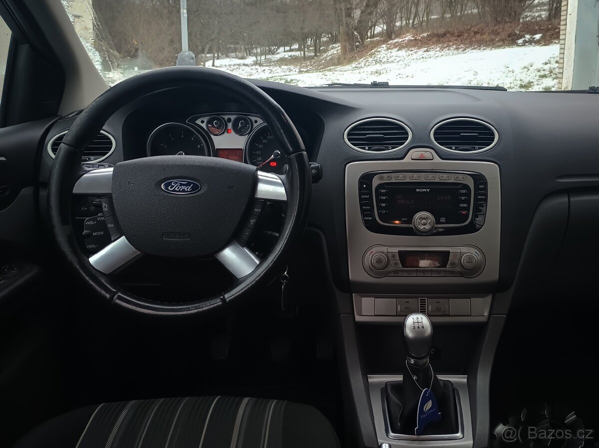 Ford Focus mk2 | 1.6 benzín | Nová STK - 7