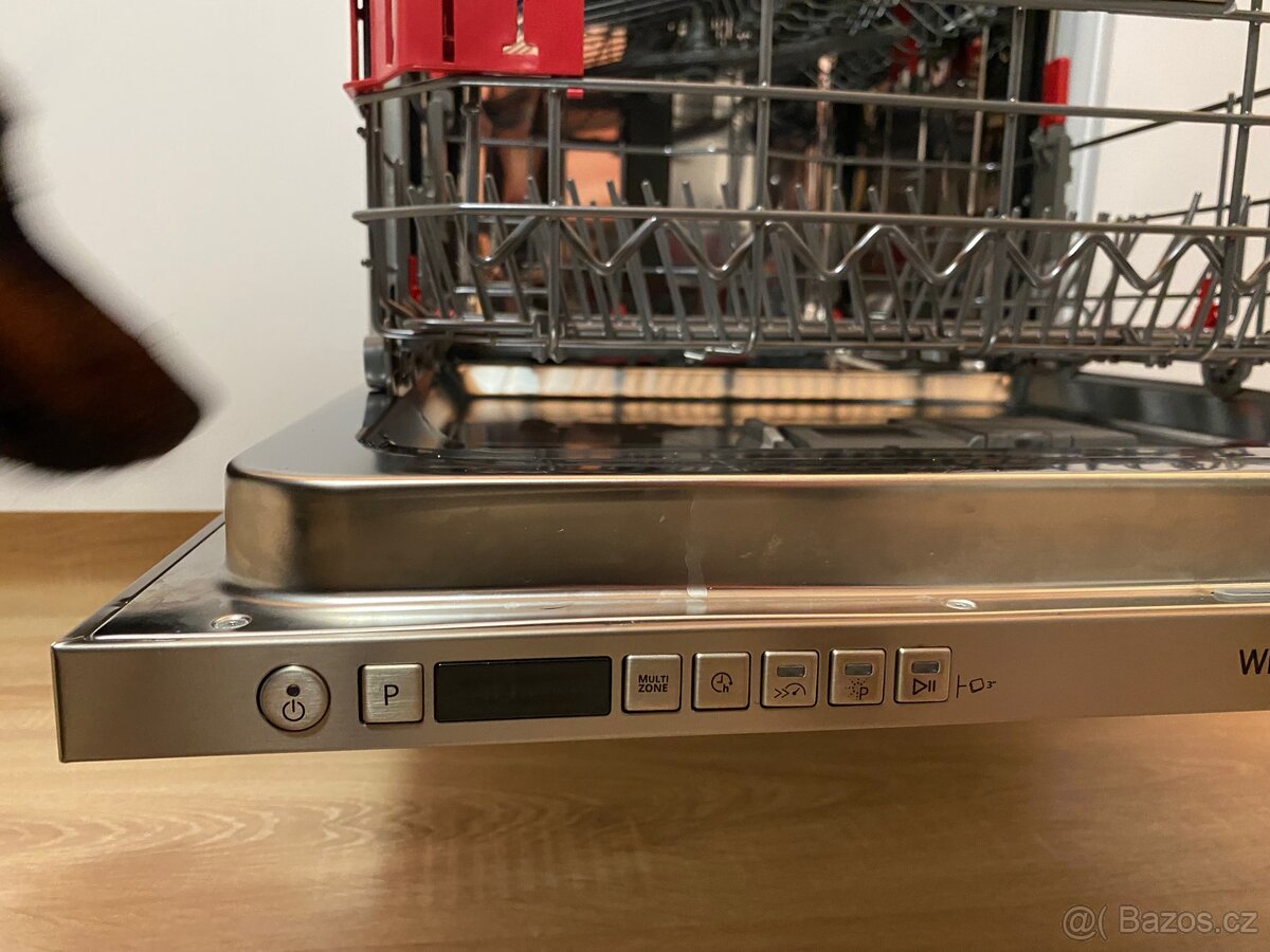Myčka whirpool - 7