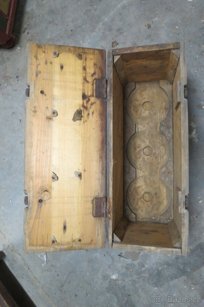Stará vojenská bedna - 7