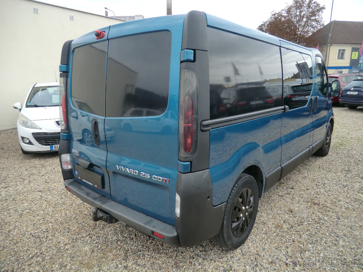 Opel Vivaro, 2.5CDTi 6 MÍST TAŽNÉ ZAŘÍZENÍ - 7