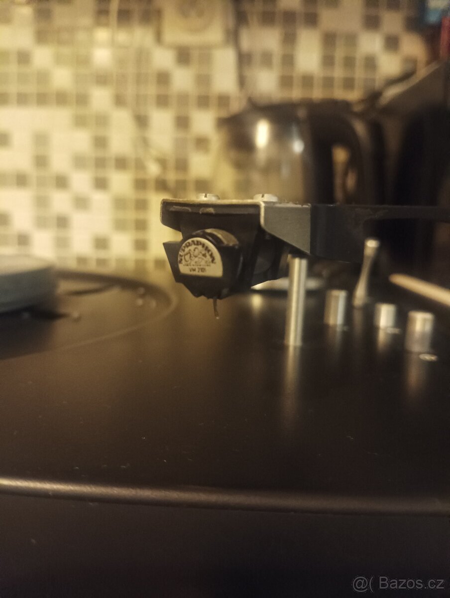 Gramofon Tesla NZC-420 - 7