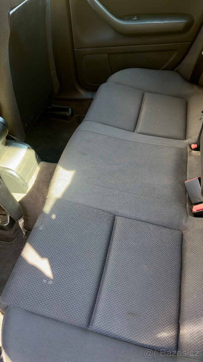 Audi A4 B6 kombi 1.9tdi - 7