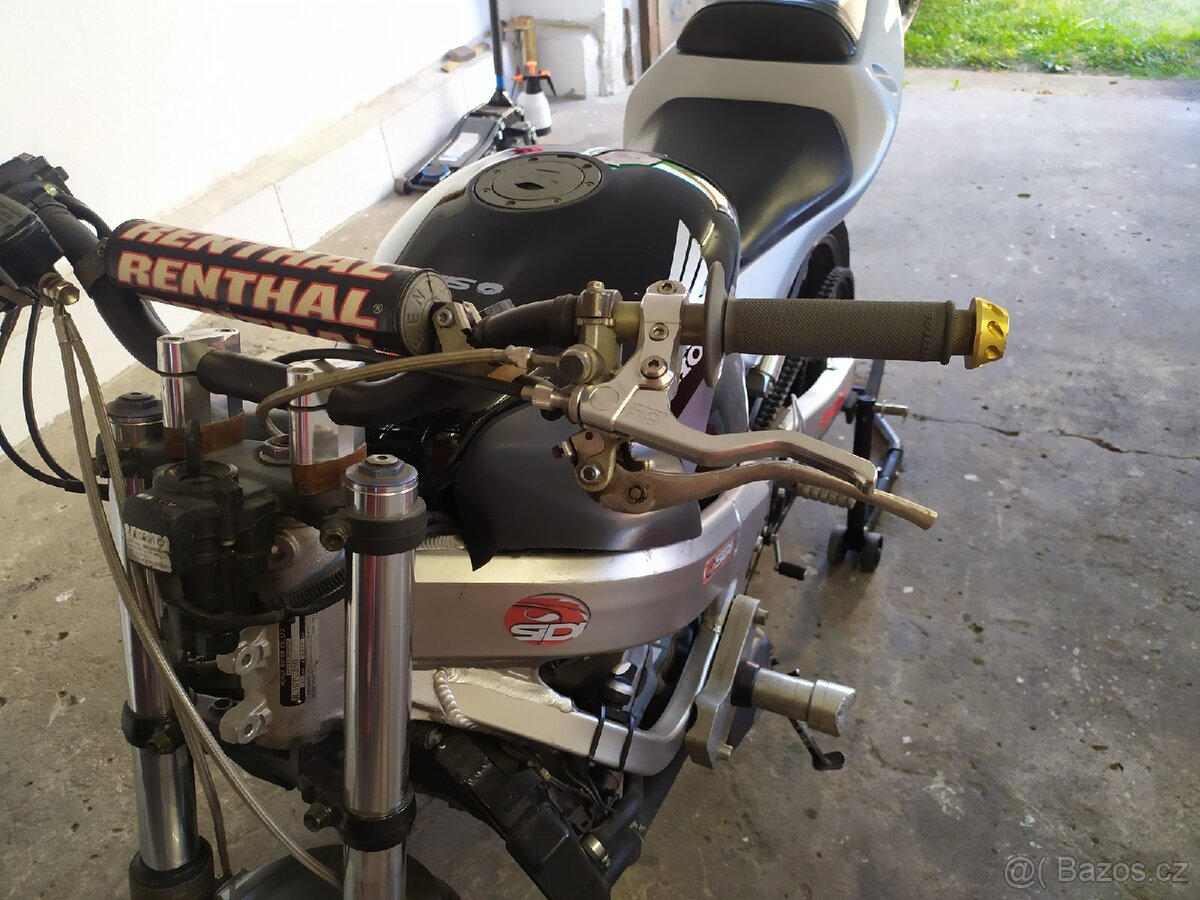 Honda Cbr 600 f4 - 7