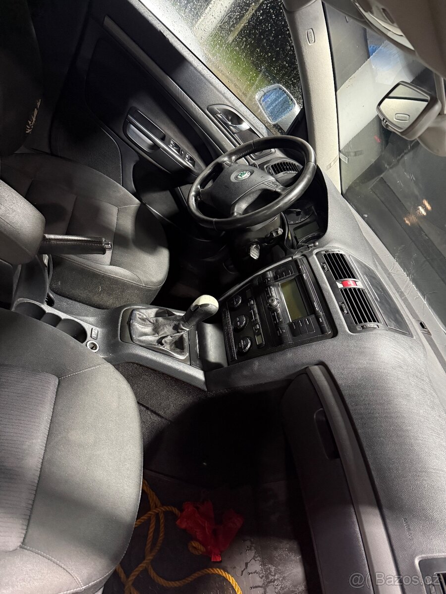 Díly Škoda Octavia 2 1.9tdi 77kw BLS 9102 - 7