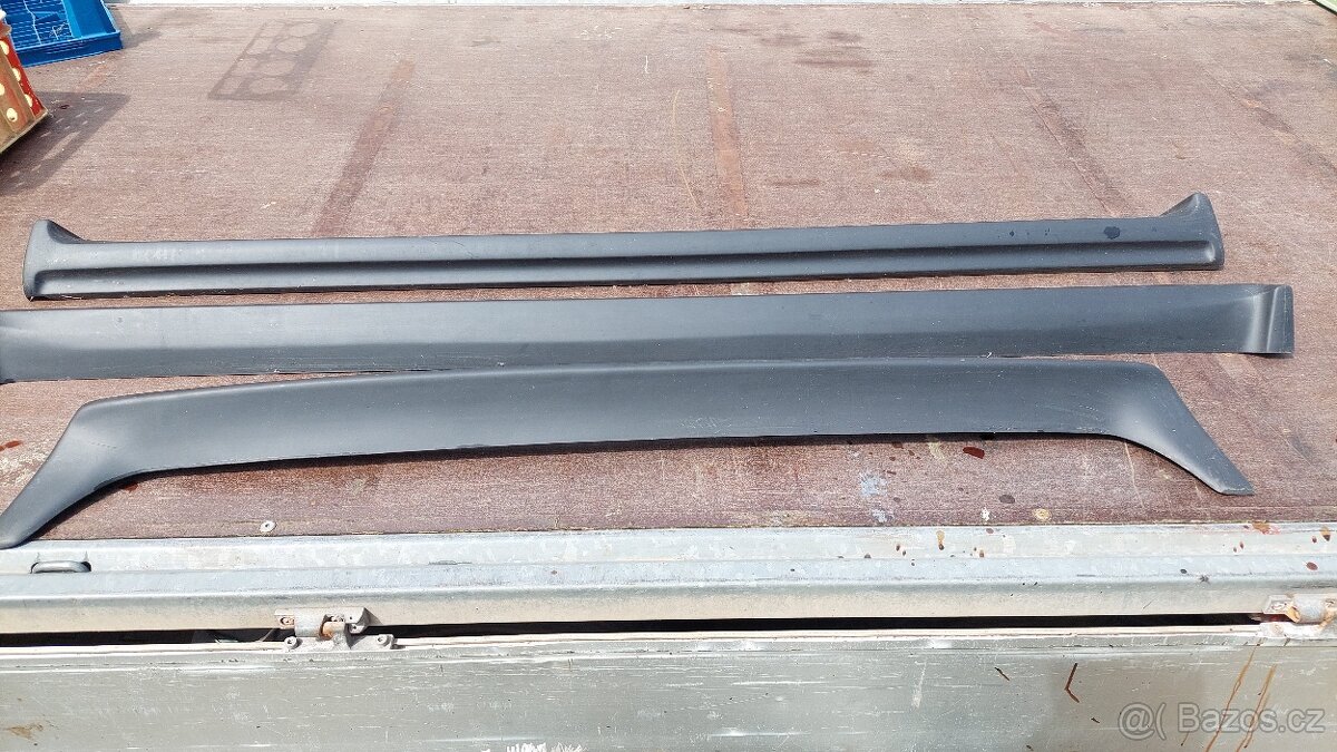 PRAHY, ZADNÍ KŘÍDLO - 7