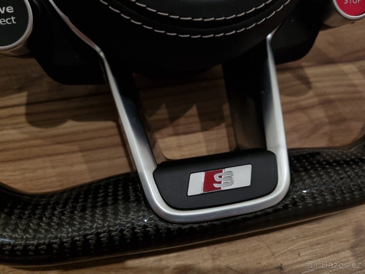 AUDI R8 VOLANT SPORTOVY - START/STOP DRIVE SELECT - 7