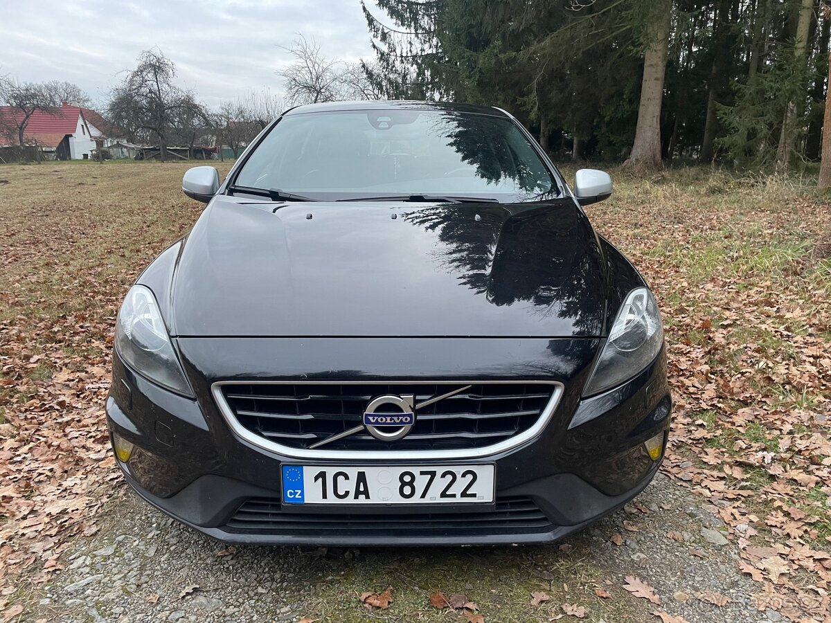 Volvo V40 D2, R-desing - 7