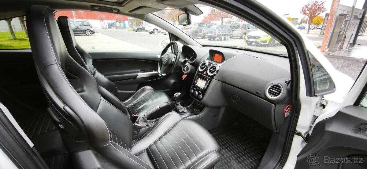 Opel Corsa D OPC 1.6 16V Turbo facelift - 7