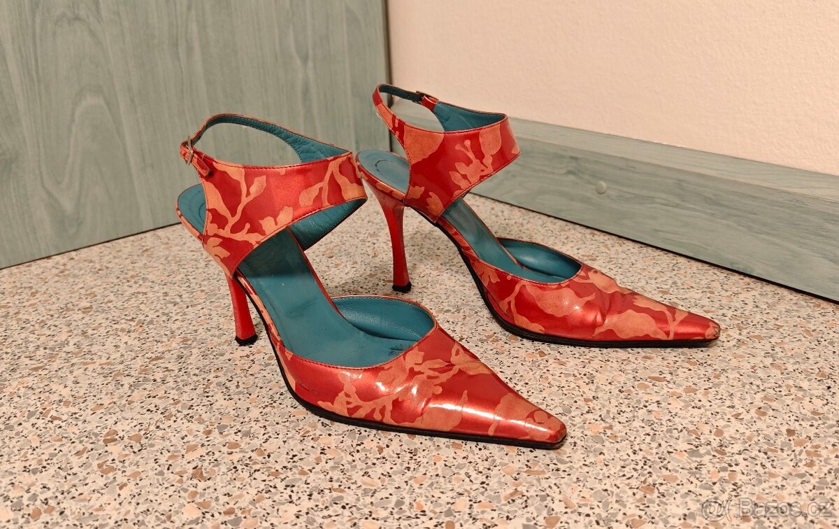 Svatební šaty červené - 7