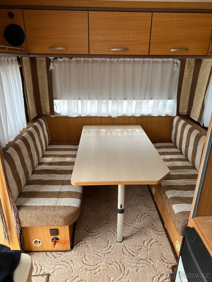 Prodám karavan přívěs Burstner r.v. 2011 - 7