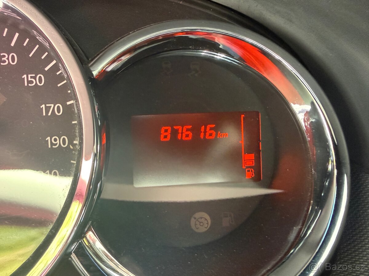 Dacia Duster 1.2 Tce ,ČR , 1.maj., serviska, pouze 87500 km - 7