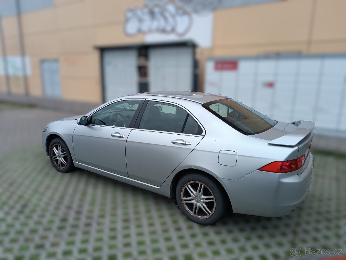 Honda Accord VII sedan (CL7) 2.0 VTEC - 7
