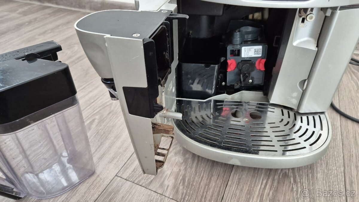 Kávovar De’Longhi Magnifica ESAM 4500 - 7