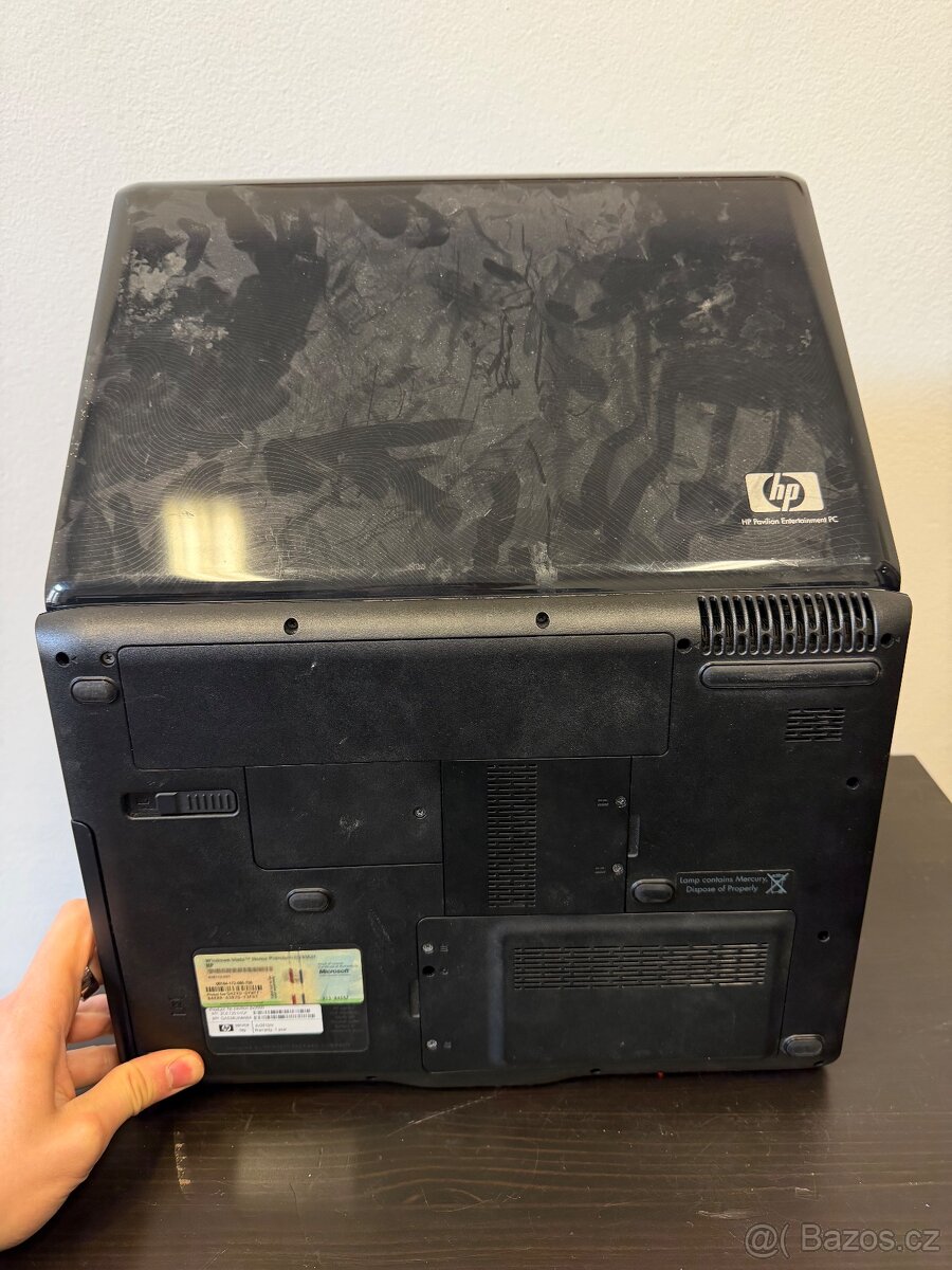 HP Pavilion dv2000 - 7