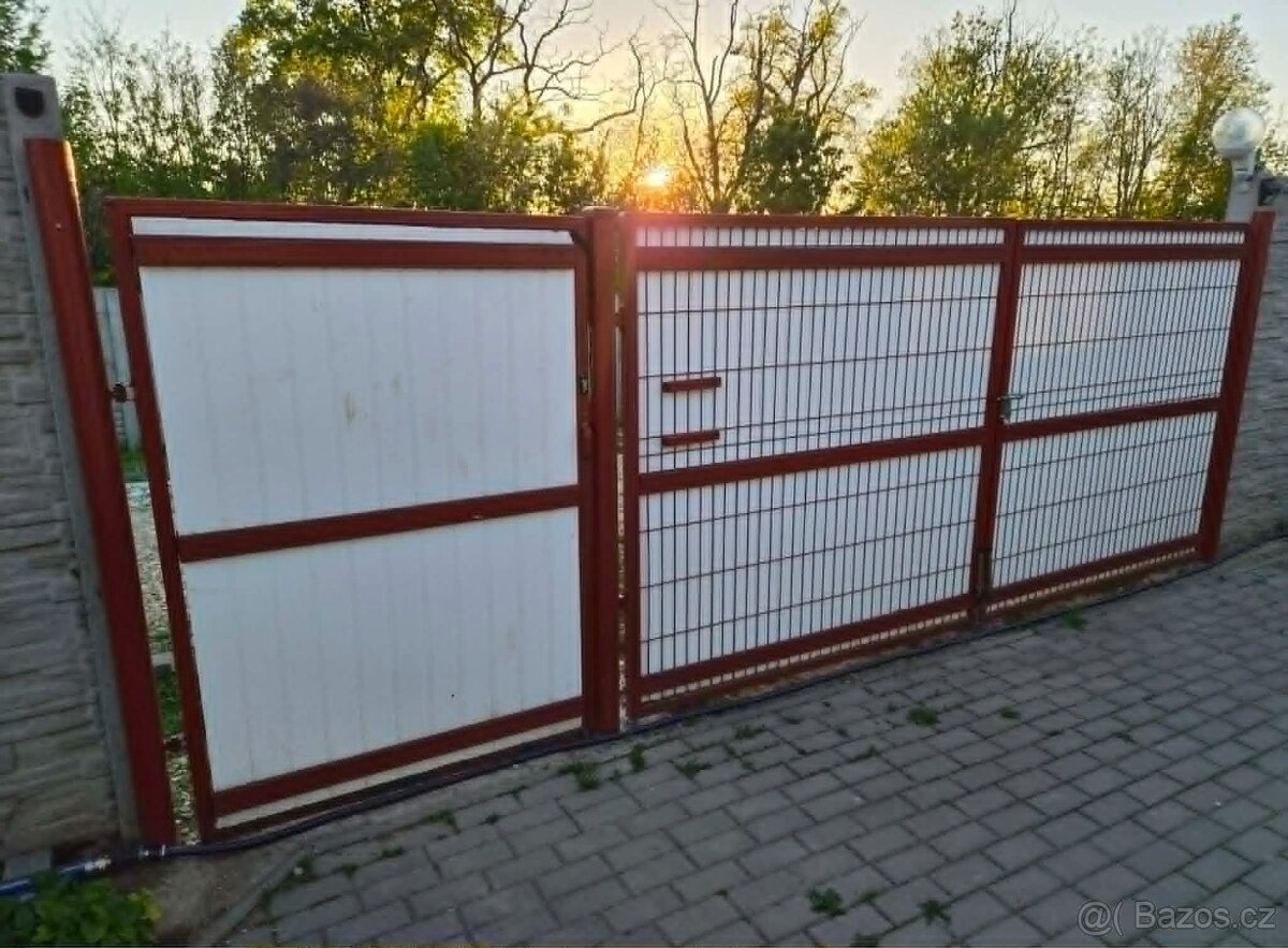Dvoukřídlá brána a branka - 7