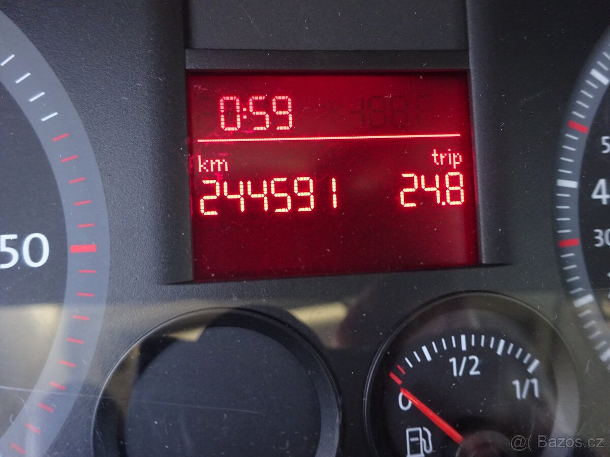 VW Caddy 1.9 TDI r.v.2008 (55 kw) Koupeno v ČR - 7