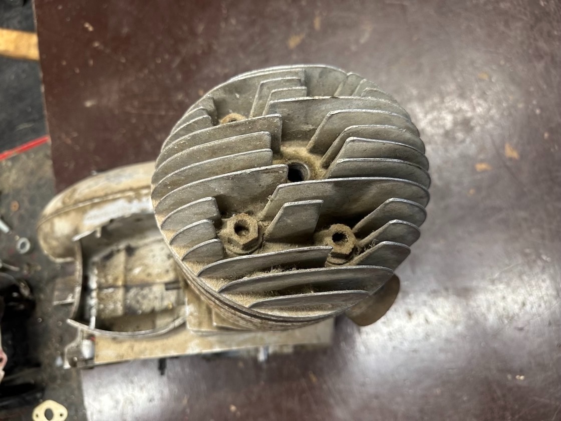 Predám MOTOR JAWA 250/353 na - 7