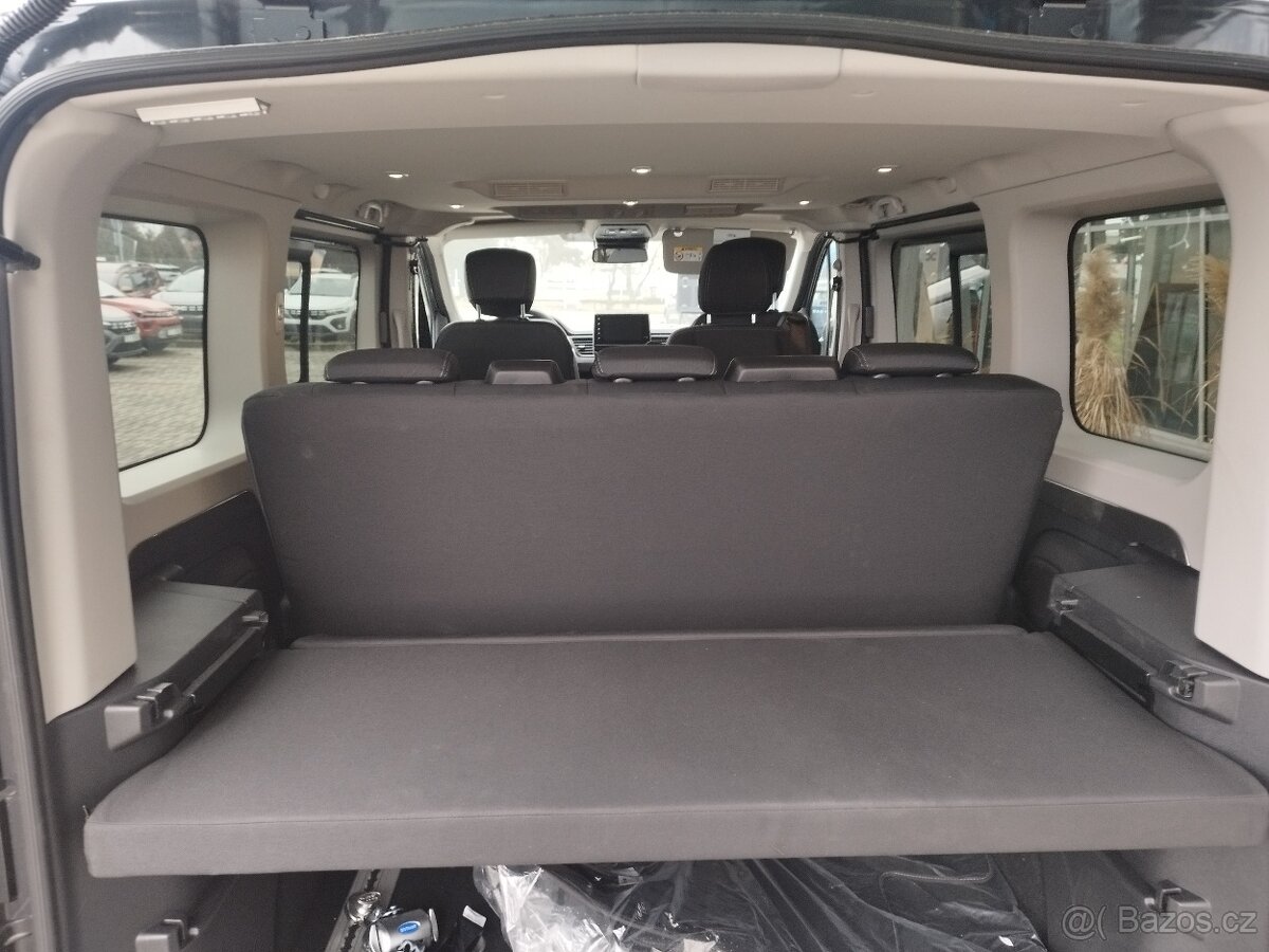 2025 Renault Trafic SpaceClass automat, Escapade. - 7
