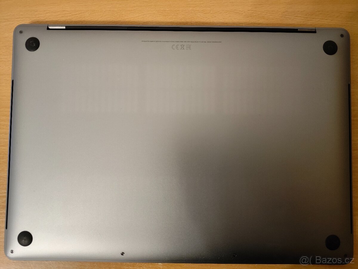 Apple MacBook Pro 15 2018 – i7 | 16GB | 256GB - 7