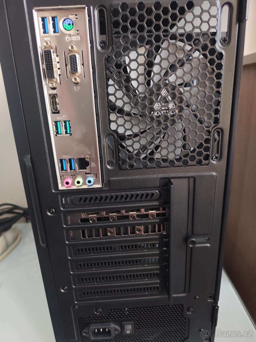 Herní PC Asus s monitorem Asus - 7