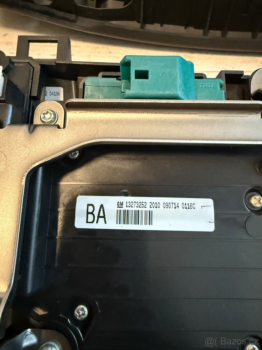 Zbytky Opel Insignia - 7