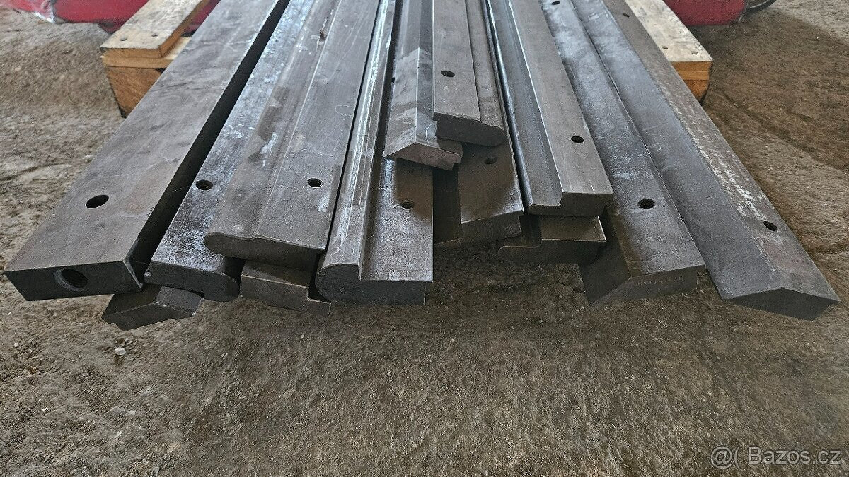 OHÝBAČKA PLECHU XOM 2000/4B + 13 ks lišt - 7